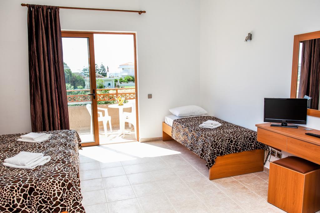 Hotel Ledras Gennadi Rum bild
